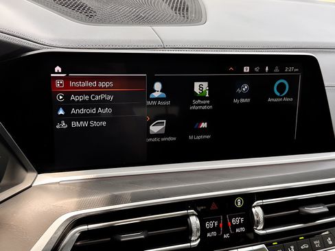 Used 2022 BMW X7 xDrive40i w/ M Sport Package AWD/4WD image 10