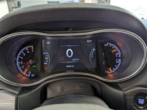 Used 2021 Jeep Grand Cherokee Laredo X image 26