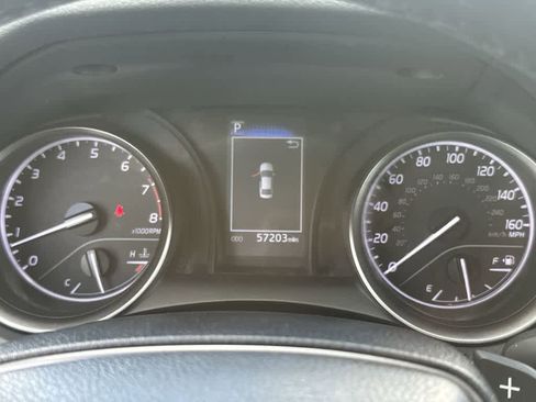 Used 2024 Toyota Camry SE image 16