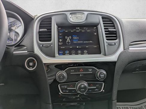 Used 2023 Chrysler 300 Touring w/ Sport Appearance Package image 13