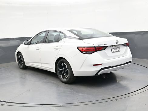 Used 2025 Nissan Sentra SV FWD image 7