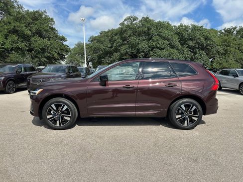 New 2026 Volvo XC60 B5 Core w/ Climate Package image 3