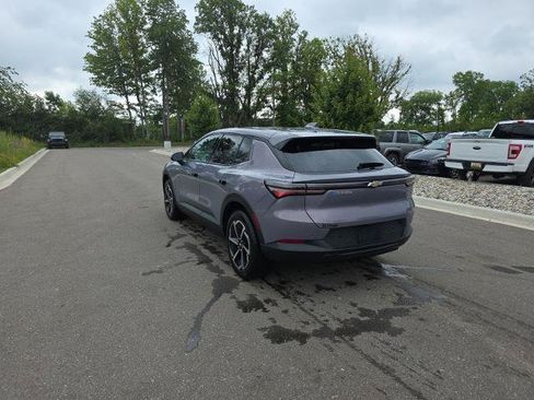 Used 2025 Chevrolet Equinox EV LT FWD image 5