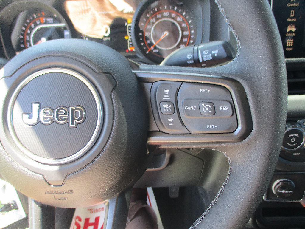 New 2026 Jeep Gladiator Sport AWD/4WD image 11