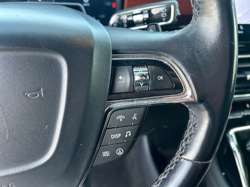 Used 2024 Lincoln Navigator L 4WD image 19