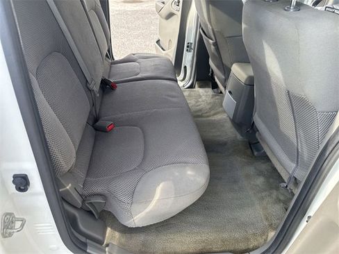 Used 2016 Nissan Frontier SV image 11