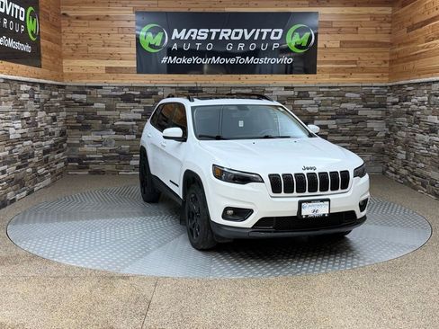 Used 2020 Jeep Cherokee Altitude image 2