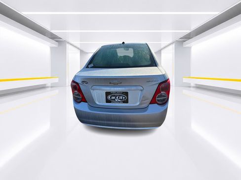Used 2015 Chevrolet Sonic LS FWD image 4