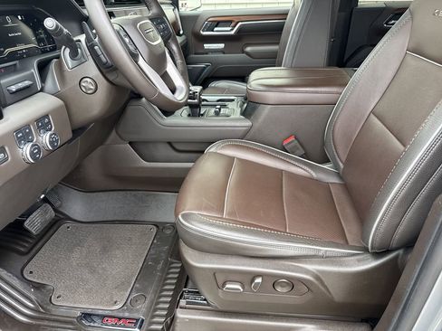 Used 2023 GMC Sierra 1500 Denali w/ Denali Reserve Package image 9