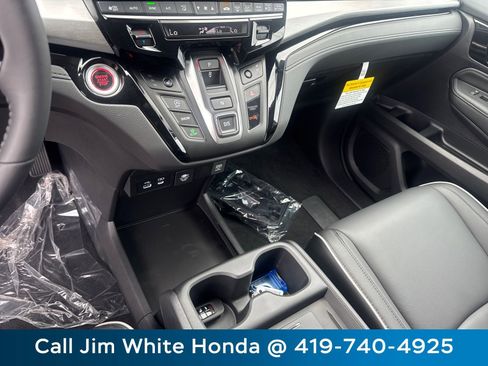 New 2026 Honda Odyssey Touring image 19