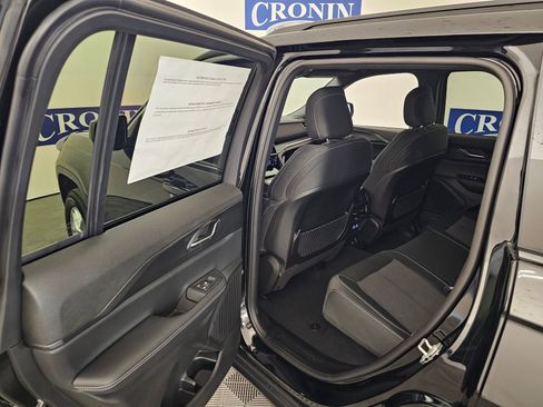 New 2025 Jeep Grand Cherokee Laredo X w/ Luxury Tech Group I image 36