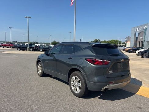 Used 2020 Chevrolet Blazer LT FWD image 3