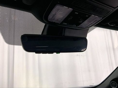 Used 2022 Honda Pilot TrailSport image 17