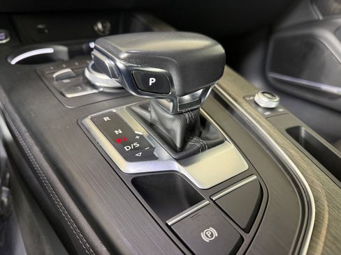 Used 2019 Audi A4 2.0T Premium Plus w/ Premium Plus Package image 18