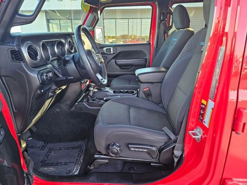 Used 2022 Jeep Wrangler Unlimited Rubicon 4xe w/ Cold Weather Group image 14