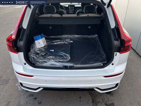 New 2026 Volvo XC60 B5 Plus w/ Climate Package image 17