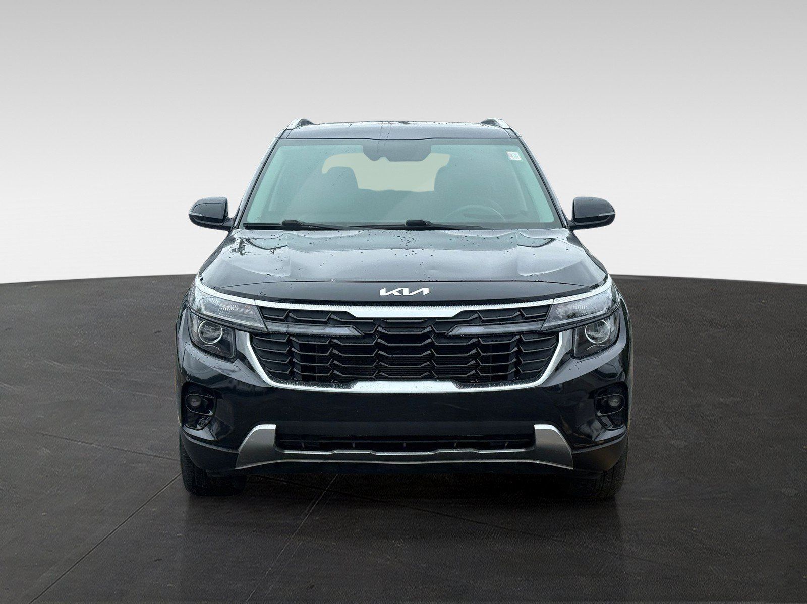 Used 2024 Kia Seltos S AWD/4WD image 2