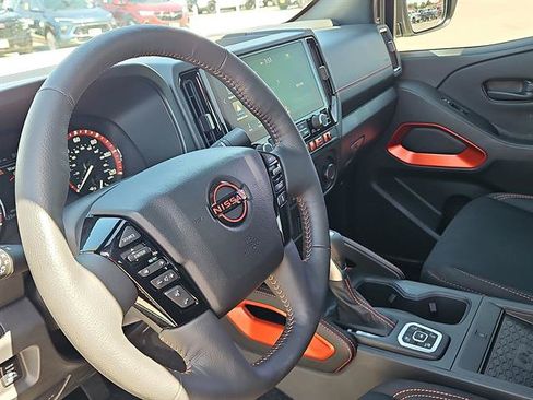 Used 2026 Nissan Frontier PRO-4X w/ Pro-4x Convenience Package AWD/4WD image 12