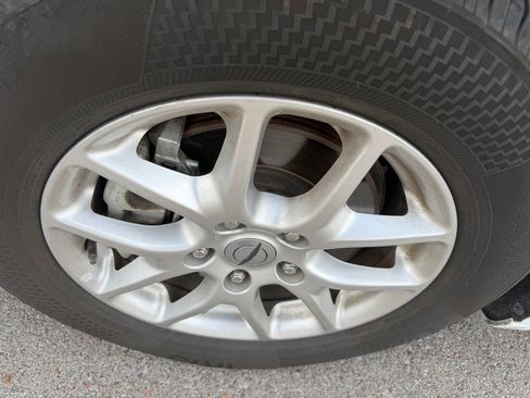 Used 2023 Chrysler Pacifica Touring-L FWD image 8