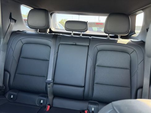 Used 2025 Chevrolet Equinox LT w/ Convenience Package II AWD/4WD image 21