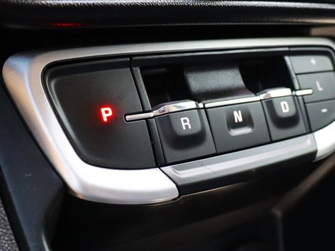 Used 2022 GMC Terrain SLE w/ Driver Convenience Package FWD image 50