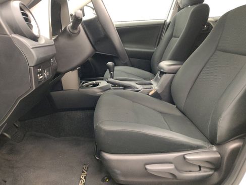 Used 2018 Toyota RAV4 LE w/ All Weather Liner Package AWD/4WD image 17