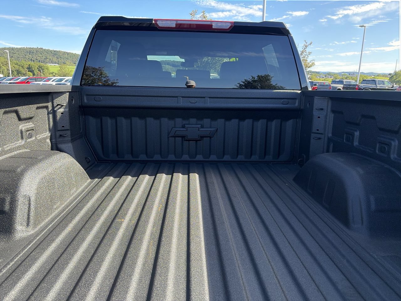 Used 2026 Chevrolet Silverado 1500 LTZ w/ Z71 Off-Road Package AWD/4WD image 9