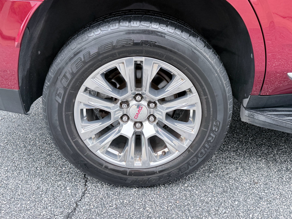 Used 2021 GMC Yukon Denali RWD image 39