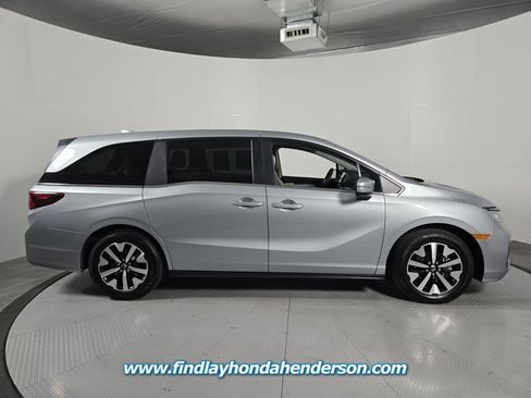 Certified 2026 Honda Odyssey EX-L image 7