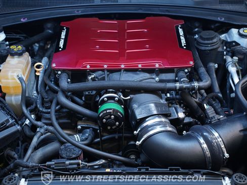 Used 2019 Chevrolet Camaro ZL1 RWD image 33