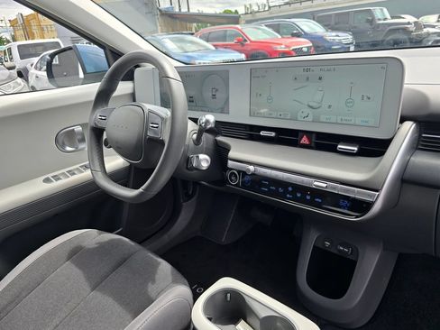 Used 2024 Hyundai Ioniq 5 SE AWD/4WD image 11
