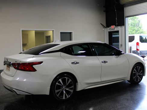 Used 2017 Nissan Maxima 3.5 SV FWD image 3