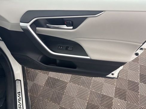 Used 2019 Toyota RAV4 XLE Premium w/ All Weather Liner Package image 21