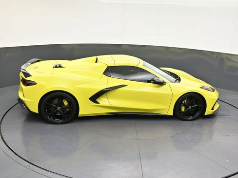 Used 2022 Chevrolet Corvette Stingray Preferred Conv w/ Z51 Performance Package RWD image 21