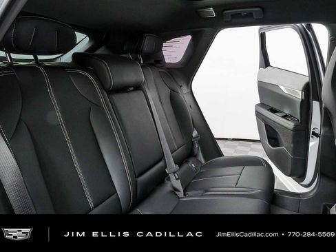 Certified 2025 Cadillac Optiq Luxury 1 AWD/4WD image 21