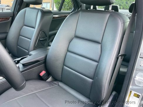 Used 2014 Mercedes-Benz C 300 4MATIC Sedan image 16