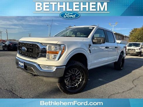 Used 2022 Ford F150 XLT image 1