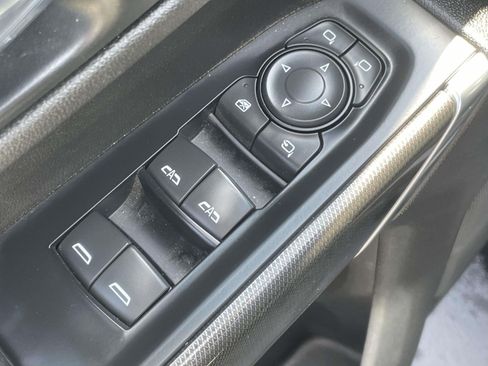 Used 2021 GMC Sierra 1500 AT4 w/ AT4 Value Package AWD/4WD image 15