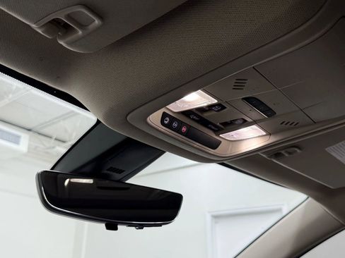 Used 2023 GMC Acadia Denali w/ Denali Ultimate Package image 30