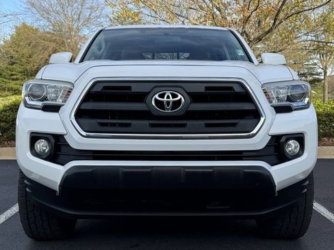 Used 2016 Toyota Tacoma SR5 image 7