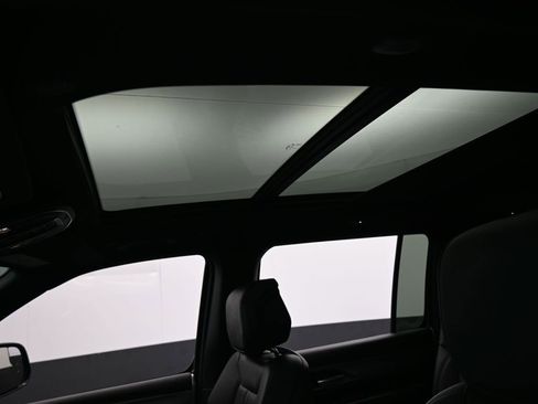 Used 2023 Jeep Wagoneer Series II image 11