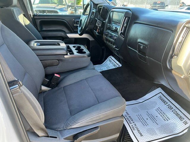 Used 2018 Chevrolet Silverado 2500 LT w/ LT Fleet Convenience Package AWD/4WD image 18