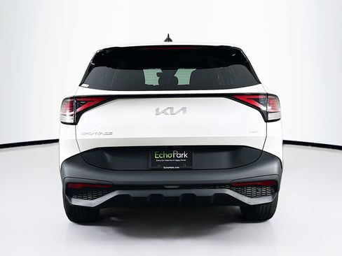 Used 2023 Kia Sportage LX image 7