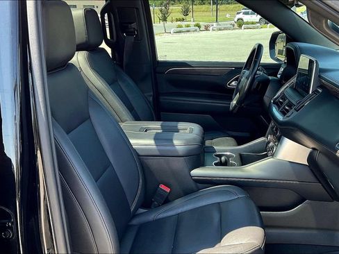 Used 2021 Chevrolet Tahoe Z71 w/ Rear Media and Nav Package AWD/4WD image 15