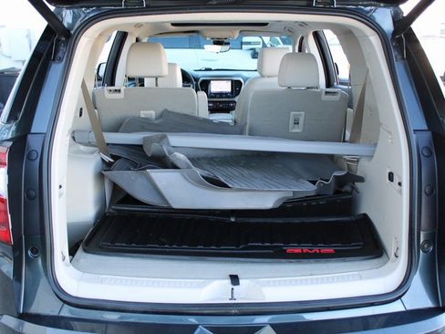 Used 2021 GMC Acadia Denali w/ Denali Ultimate Package image 29