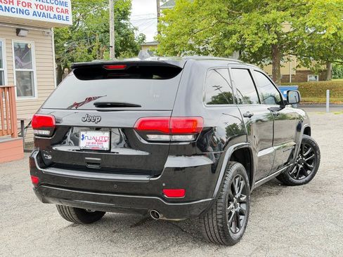Used 2021 Jeep Grand Cherokee Laredo X AWD/4WD image 84