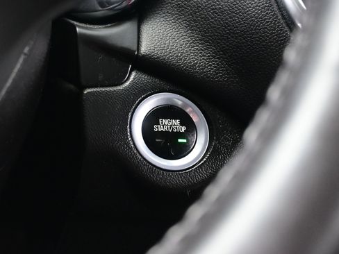 Used 2018 Chevrolet Equinox LT w/ Sun & Infotainment Package image 23