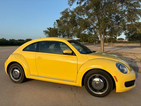 Used 2012 Volkswagen Beetle 2.5 FWD image 52