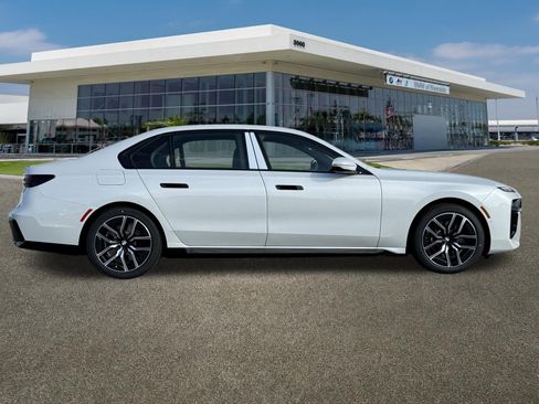 New 2026 BMW 740i xDrive AWD/4WD image 12