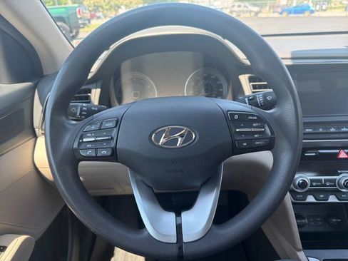 Used 2020 Hyundai Elantra SEL FWD image 20